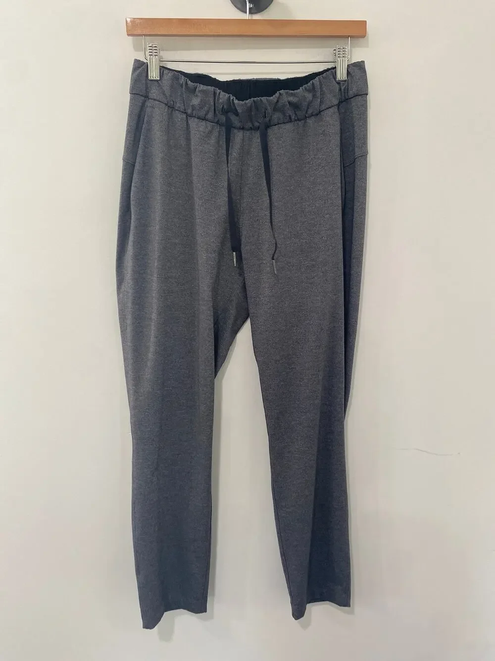 Lululemon On the Fly Pants Heather Gray Size 6